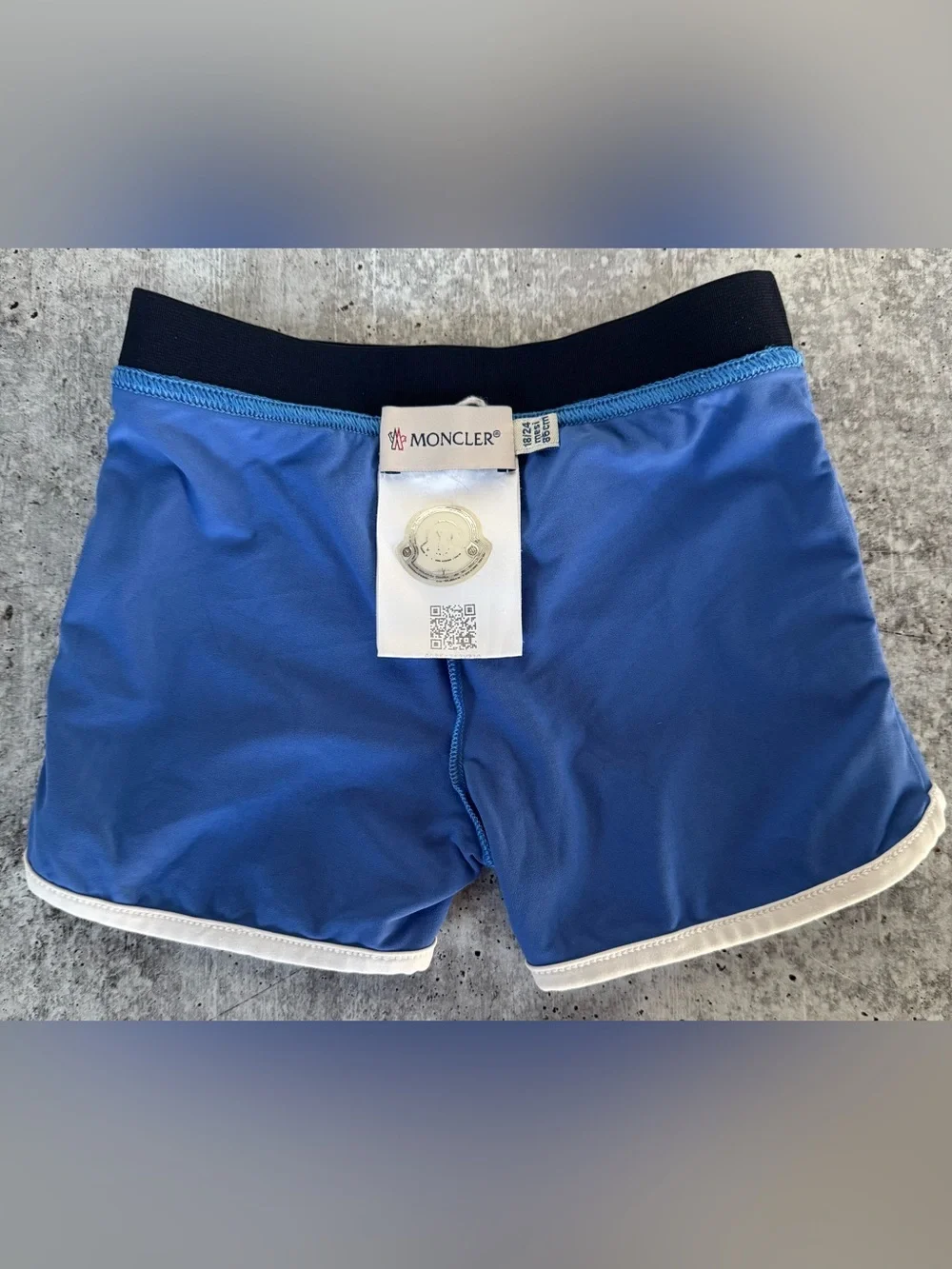 Moncler baby swim trunks Shorts Blue nylon with logo 18-24 Mo
